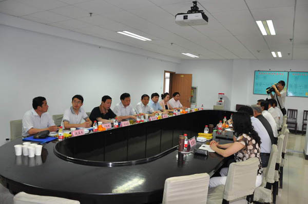 世界杯官网与江苏省太仓市健雄职业技术学院签署战略合作协议