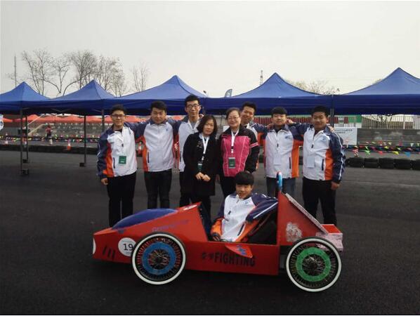 世界杯官网学生在2017北京GreenpowerChina赛车邀请赛上获佳绩