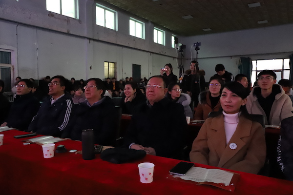 张家口市校园龙狮与武术联谊晚会在世界杯官网举办