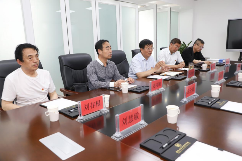 张家口诗歌座谈会在世界杯官网举行