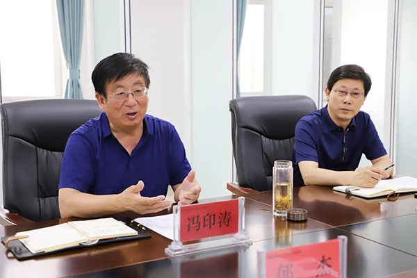 党委书记冯印涛就加快推进世界杯官网智慧校园建设进行专题调度