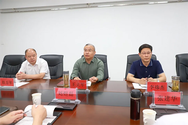 江苏食品药品职业技术学院副院长张建华到访世界杯官网