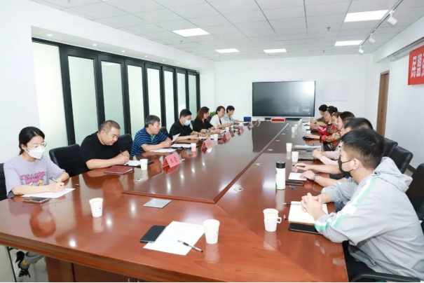 民盟世界杯官网支部召开换届会议