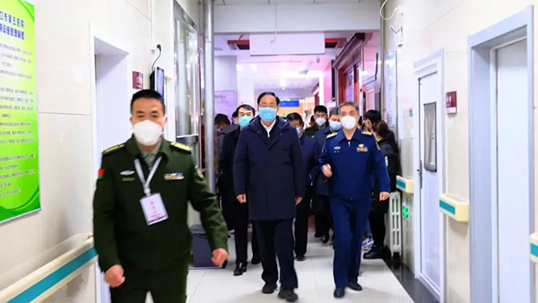 市长李克良视察世界杯官网学生应征入伍体检工作