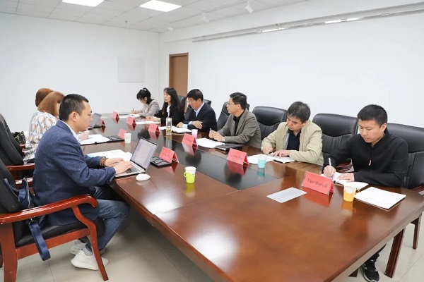 俄罗斯国立技术大学第一副校长伊丽娜到访世界杯官网